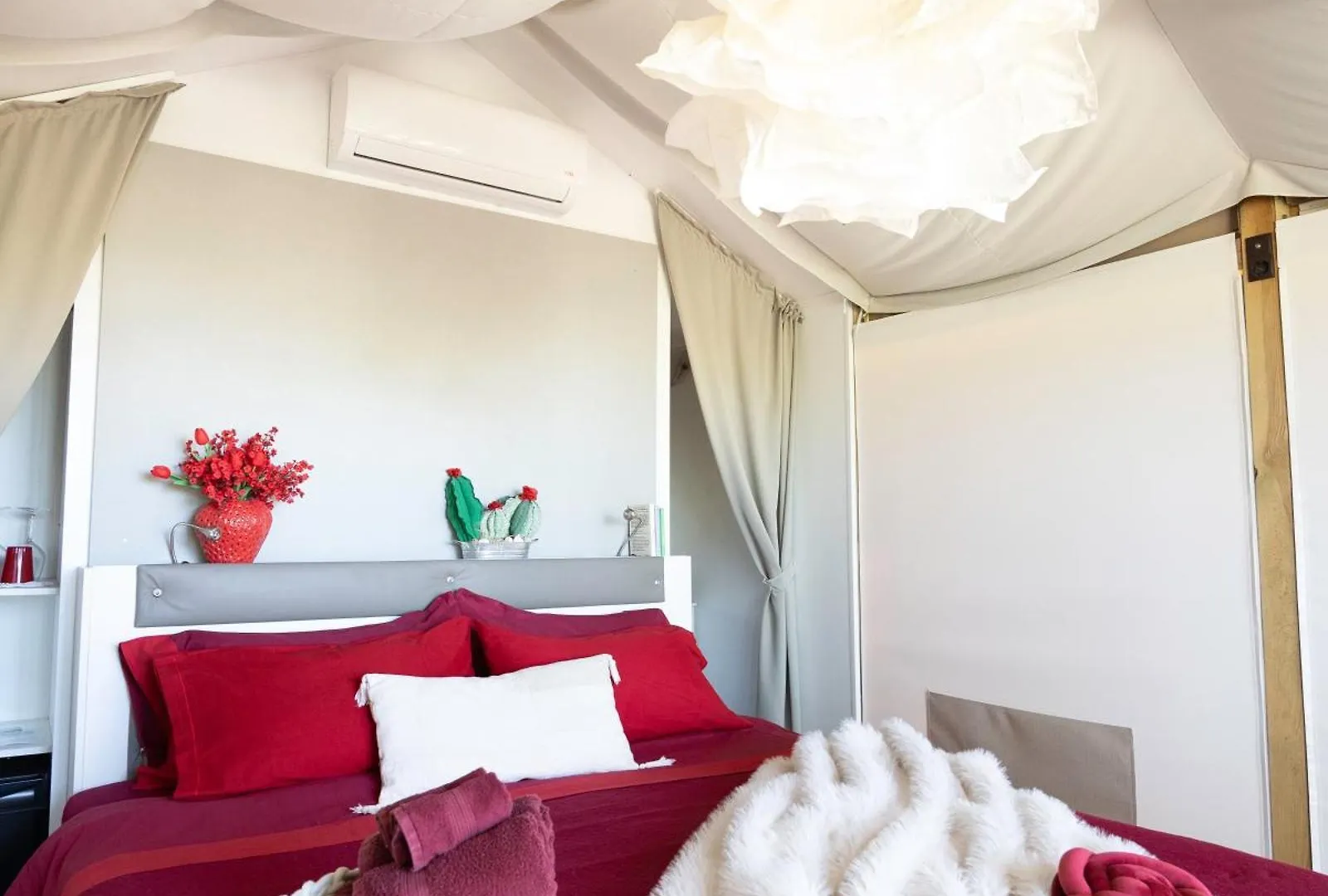 Ciriga Sicily Glamping Resort Santa Maria Del Focallo 0*,  Italie